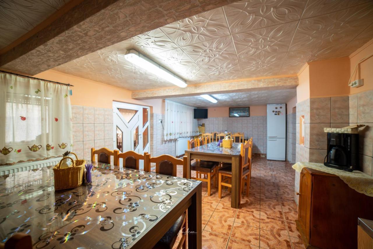 Villa Casa Cosmina Arieşeni Esterno foto